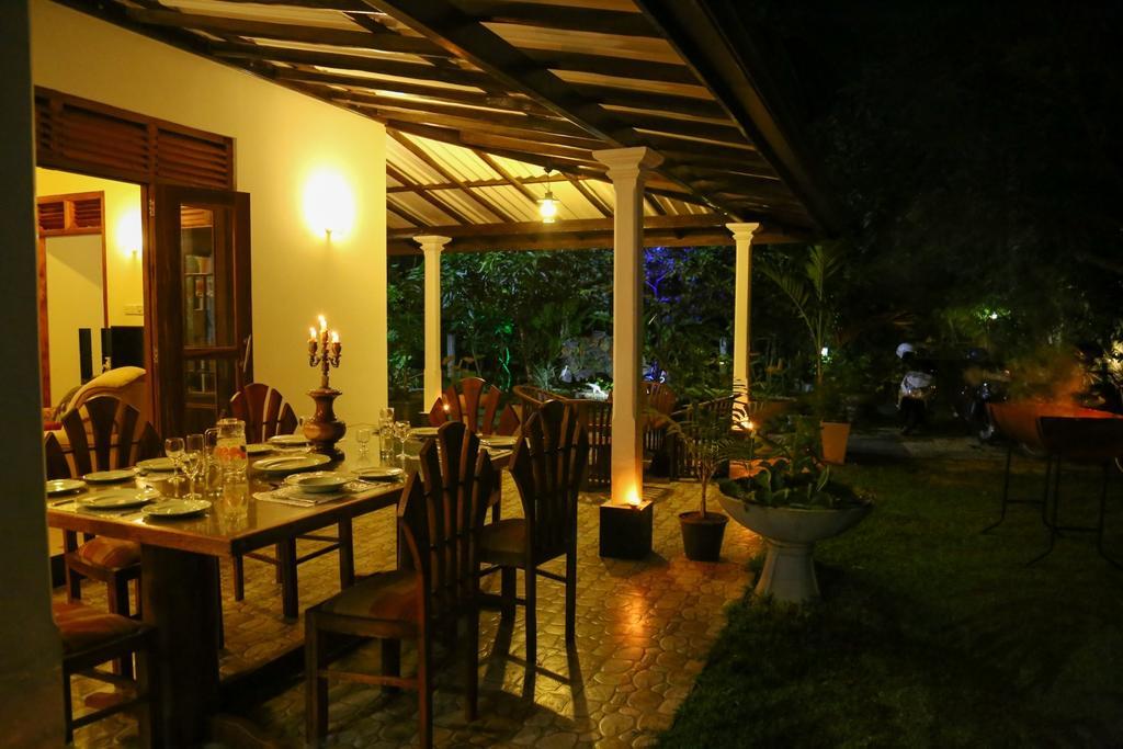 Villa Green Cottage Хикадува Екстериор снимка